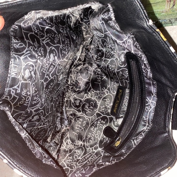 Gorgeous Betsey Johnson big bow bag - Picture 3 of 3